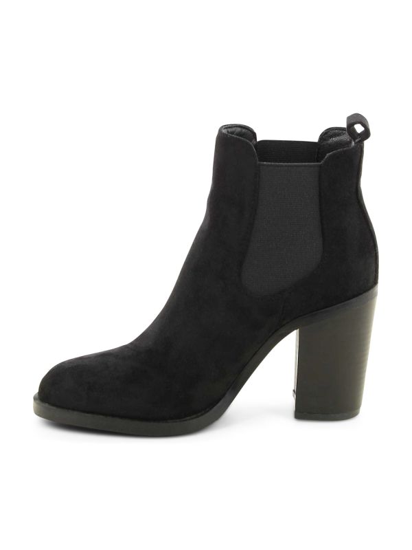 מגפוני צ’לסי עם עקב לנשים